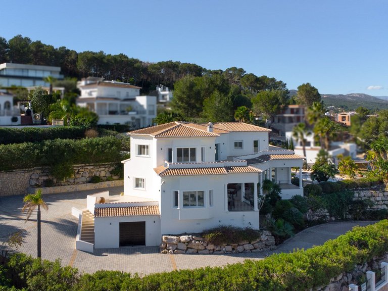 Villa for Sale in Barrio Piver, Jávea - Xàbia, Alicante 2