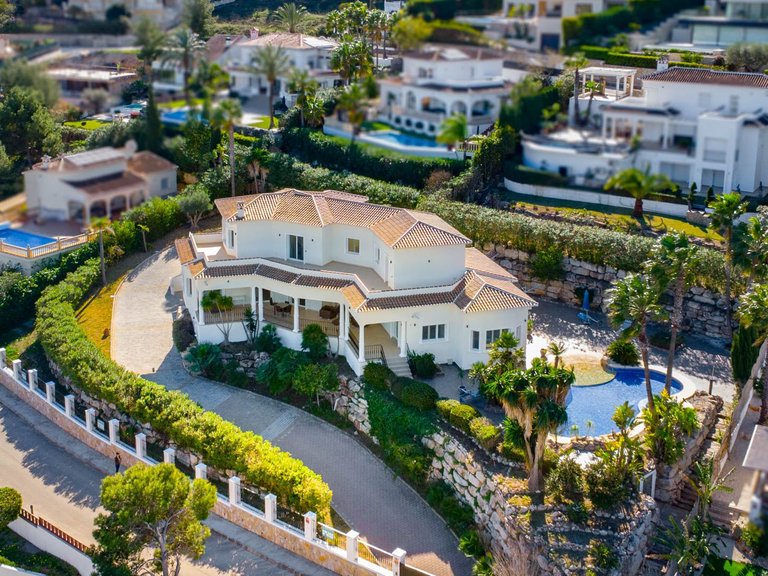 Villa for Sale in Barrio Piver, Jávea - Xàbia, Alicante 3