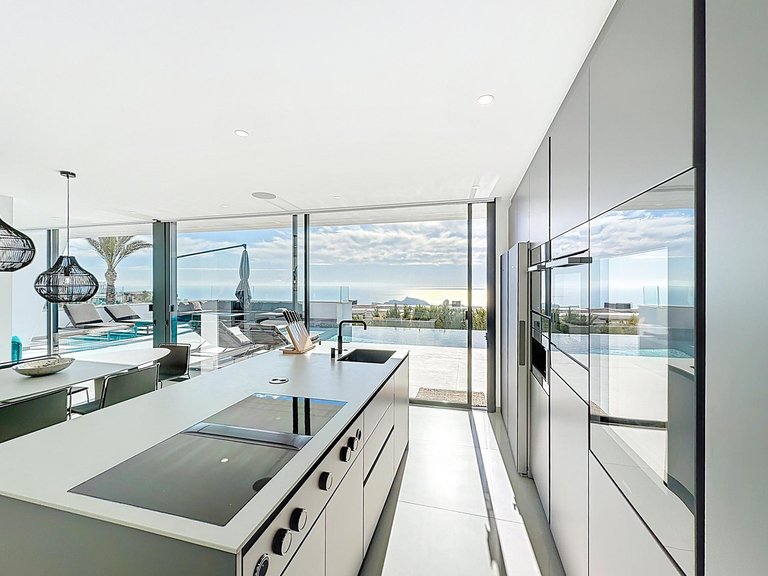 Villa for Sale in El Cuartón - Heliomar, Málaga, Malaga 14