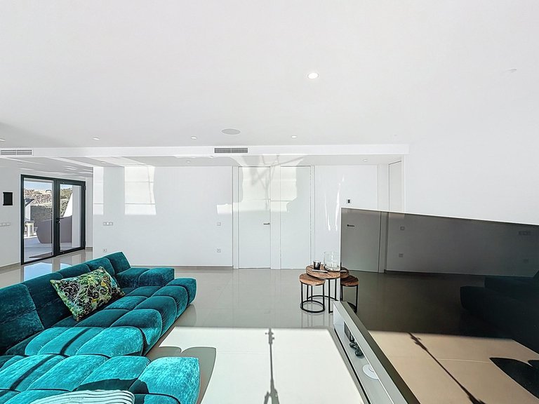 Villa for Sale in El Cuartón - Heliomar, Málaga, Malaga 19