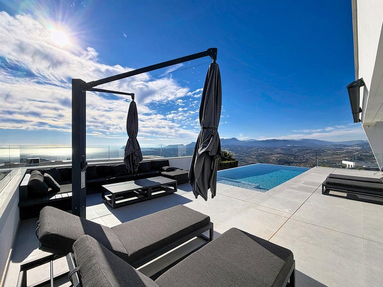 Villa for Sale in El Cuartón - Heliomar, Málaga, Malaga 21