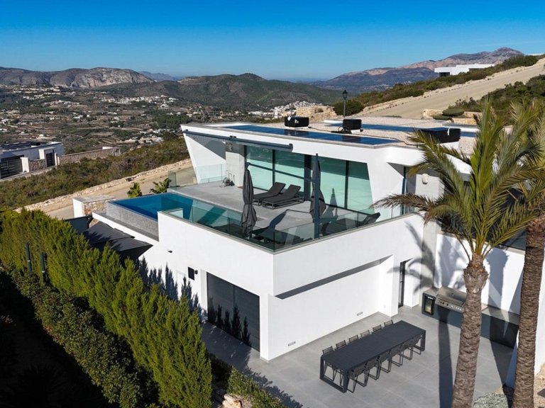 Villa for Sale in El Cuartón - Heliomar, Málaga, Malaga 8