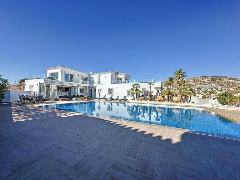 Villa for Sale in Benitachell, Alicante 3