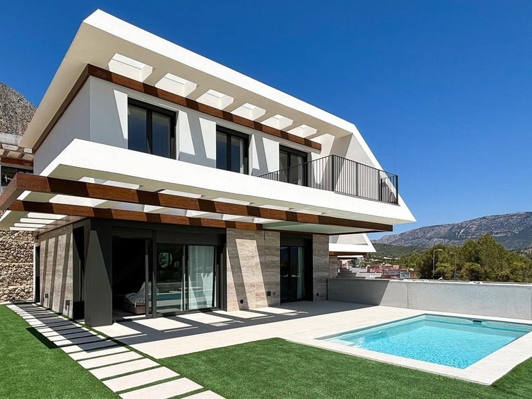 Villa for Sale in Pla de cantal, Polop, Alicante 1