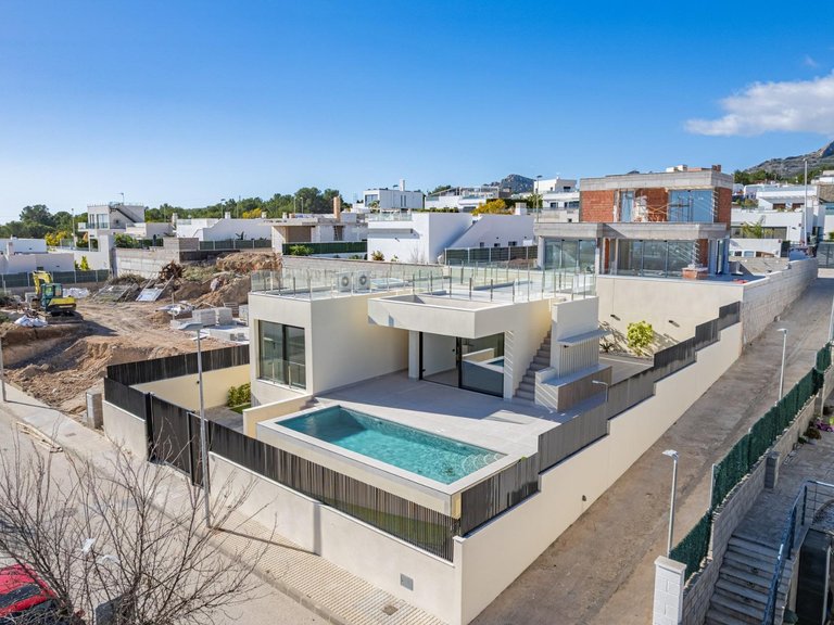 Villa for Sale in Alberca, Polop, Alicante 4