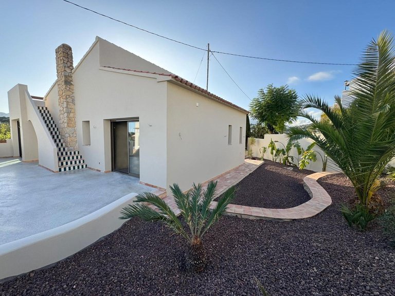 Villa for Sale in playa fustera, Benissa, Alicante 18