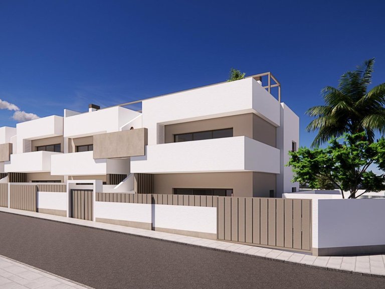 Villa for Sale in Zona Pueblo, Pilar De La Horadada, Alicante 4