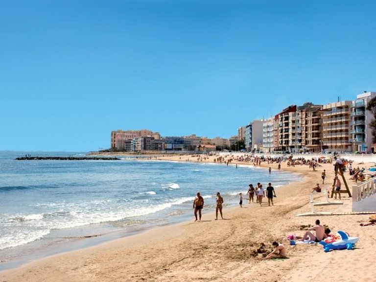 Apartment for Sale in Centro, Torrevieja, Alicante 10