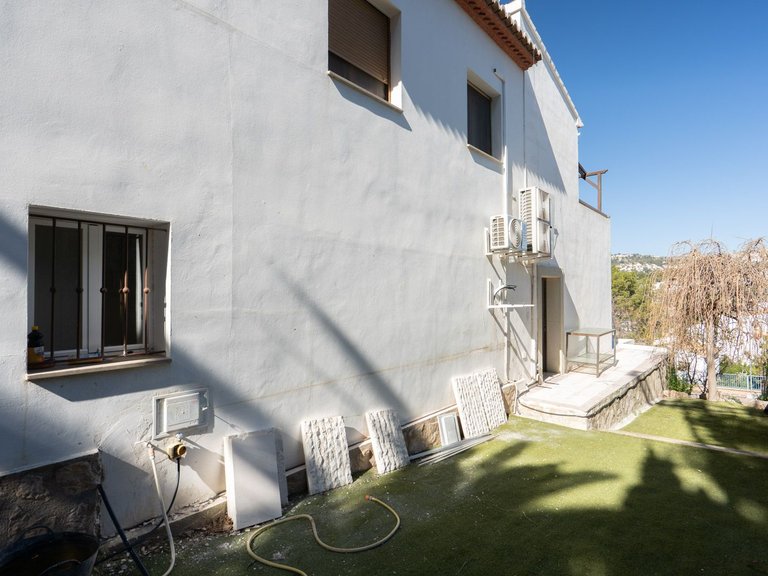 Commercial for Sale in Cala Advocat - Baladrar, Benissa, Alicante 50