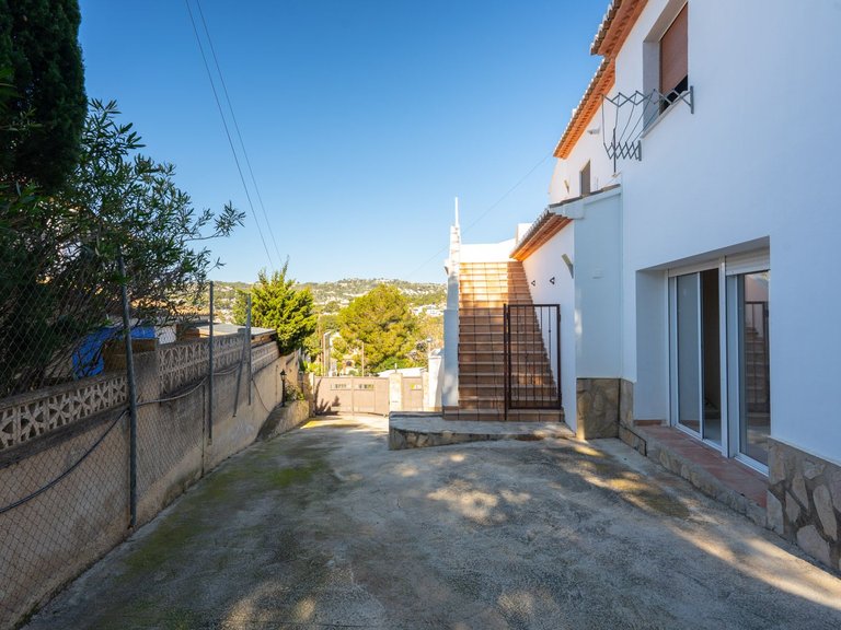 Commercial for Sale in Cala Advocat - Baladrar, Benissa, Alicante 87