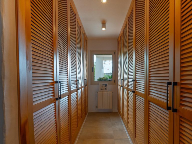 Villa for Sale in Montgó - Ermita, Jávea - Xàbia, Alicante 12