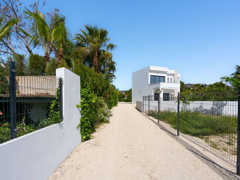 Villa for Sale in playa fustera, Benissa, Alicante 4