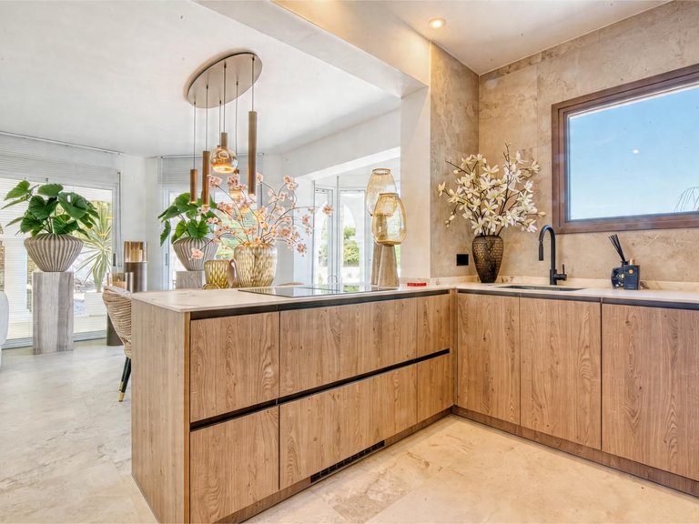 Villa for Sale in Barrio Piver, Jávea - Xàbia, Alicante 13