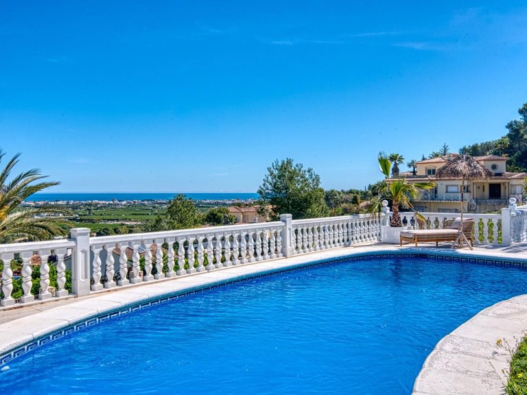 Villa for Sale in Barrio Piver, Jávea - Xàbia, Alicante 2