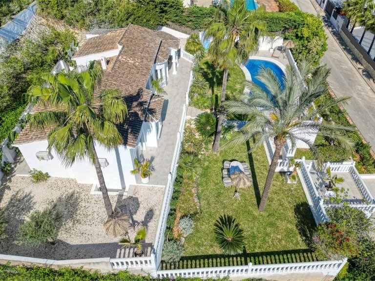 Villa for Sale in Barrio Piver, Jávea - Xàbia, Alicante 28