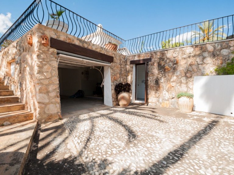 Villa for Sale in Pla del mar, Moraira, Alicante 44