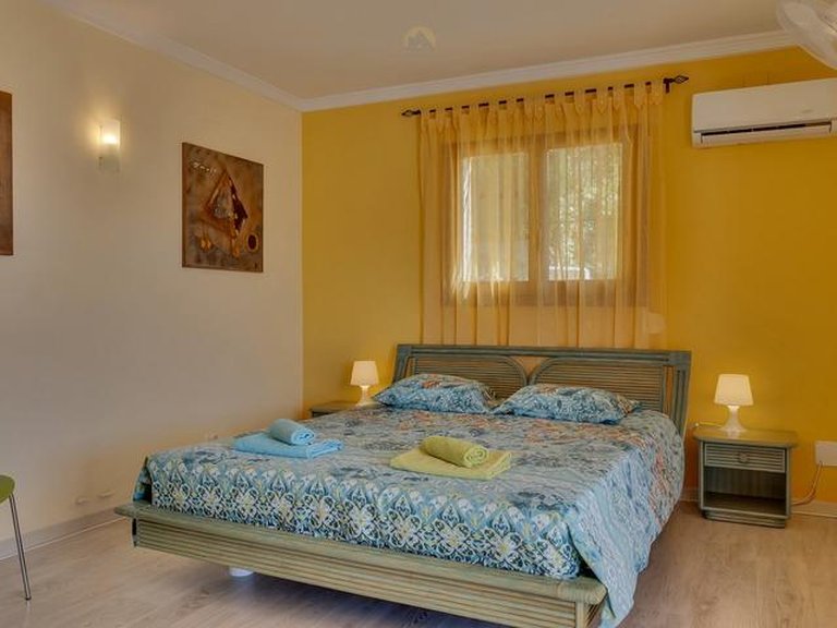 Villa for Sale in Comunidad valenciana, Jalon - Xalo, Alicante 21