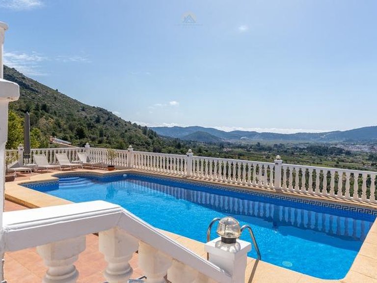 Villa for Sale in Comunidad valenciana, Jalon - Xalo, Alicante 34