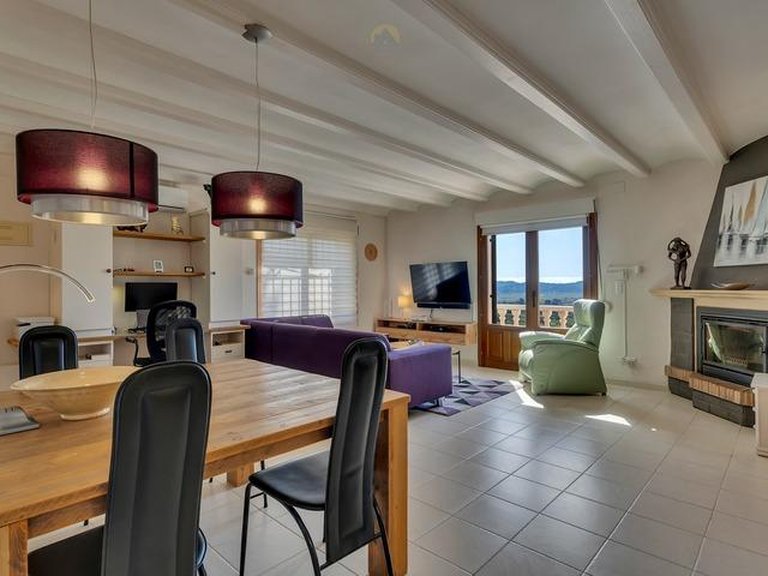 Villa for Sale in Comunidad valenciana, Jalon - Xalo, Alicante 4