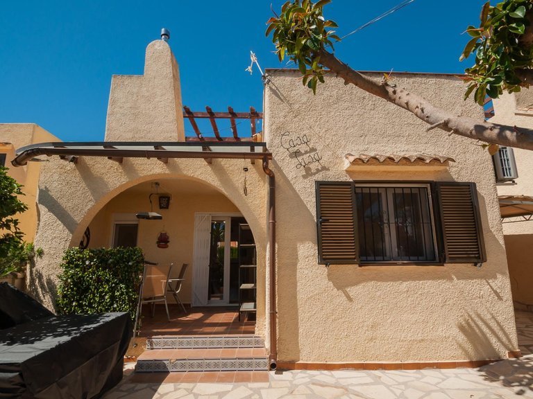 Villa for Sale in Vallesa park, Calpe, Alicante 1