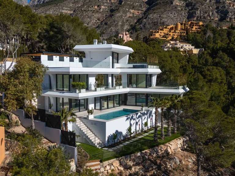 Villa for Sale in Altea la Vella, Altea, Alicante 4