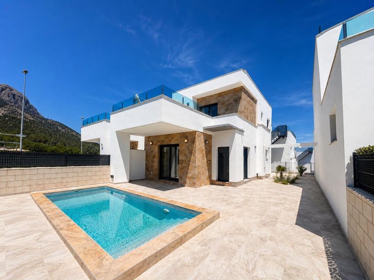 Villa for Sale in Montebello - Nou Espai, La Nucía, Alicante 1