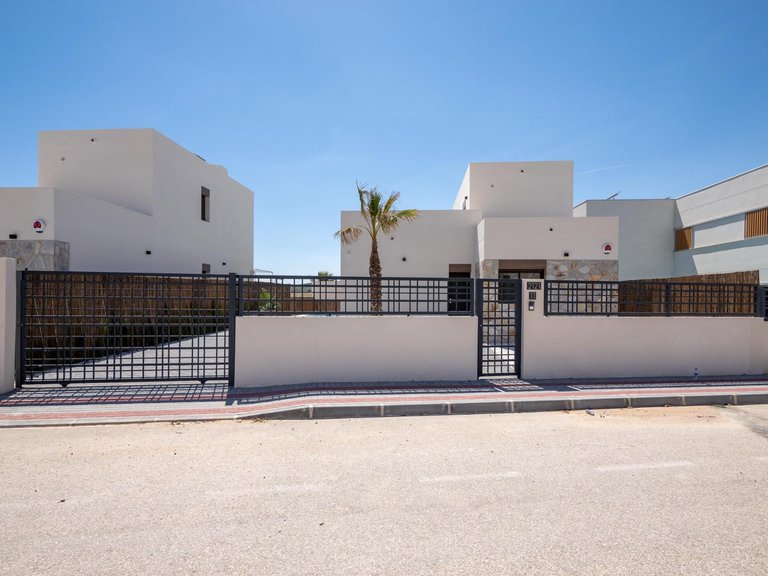 Villa for Sale in Comunidad valenciana, Algorfa, Alicante 18