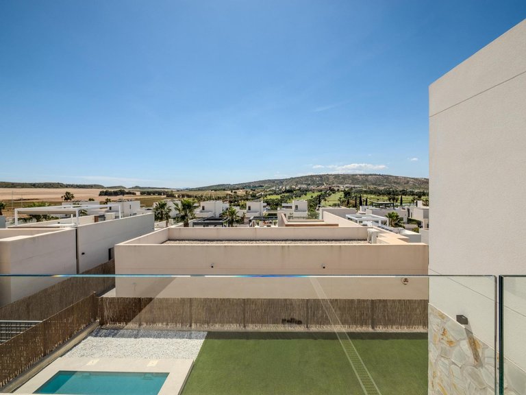 Villa for Sale in Comunidad valenciana, Algorfa, Alicante 2