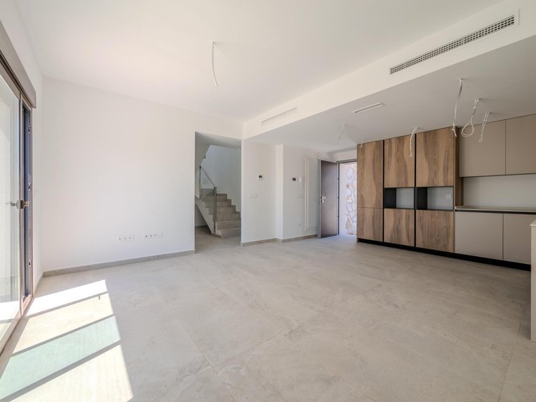 Villa for Sale in Comunidad valenciana, Algorfa, Alicante 9
