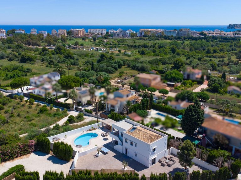 Villa for Sale in El Arenal, Jávea - Xàbia, Alicante 80