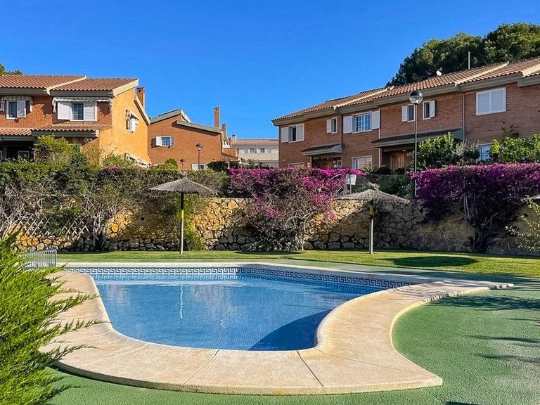 Apartment for Sale in Albir, Alfaz Del Pi, Alicante 1