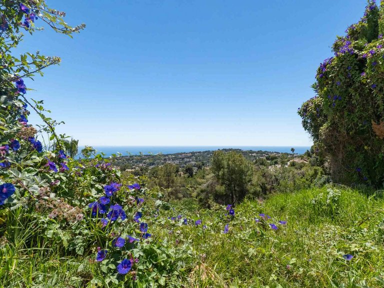 Plot for Sale in Benimeit, Moraira, Alicante 1