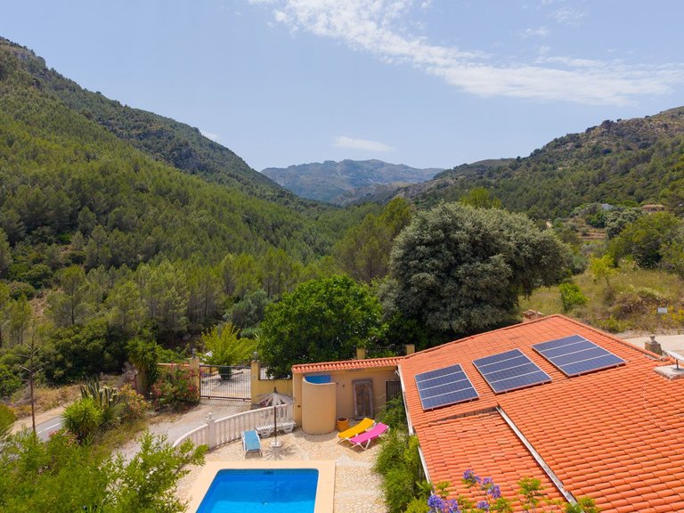 Villa for Sale in Comunidad valenciana, Jalon - Xalo, Alicante 43