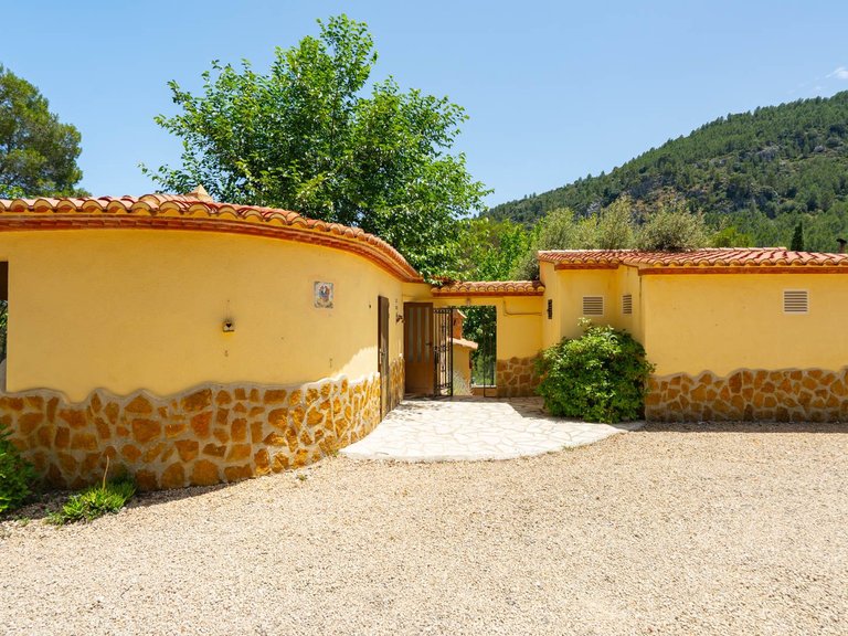 Villa for Sale in Comunidad valenciana, Jalon - Xalo, Alicante 49