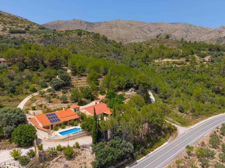 Villa for Sale in Comunidad valenciana, Jalon - Xalo, Alicante 64