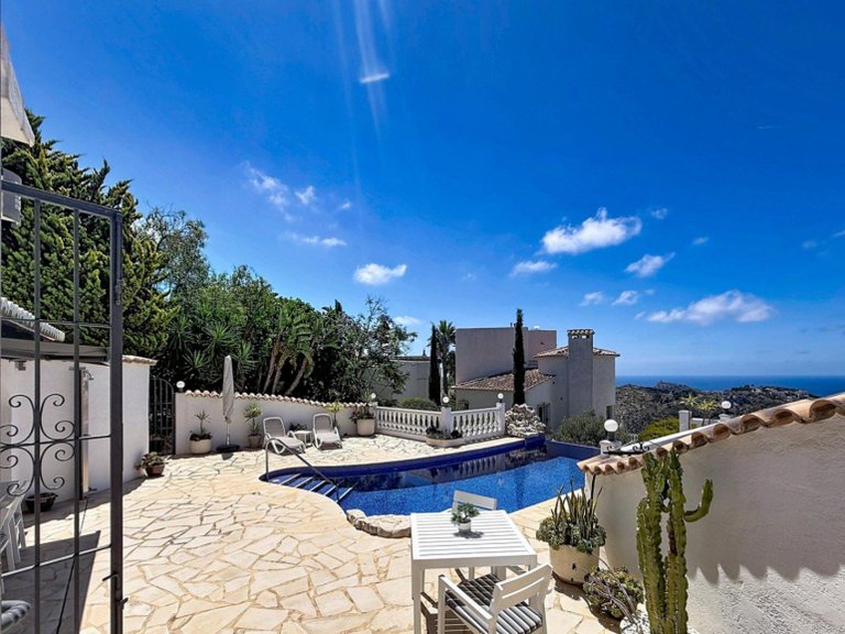 Villa for Sale in El Higuerón, Mijas, Malaga 35