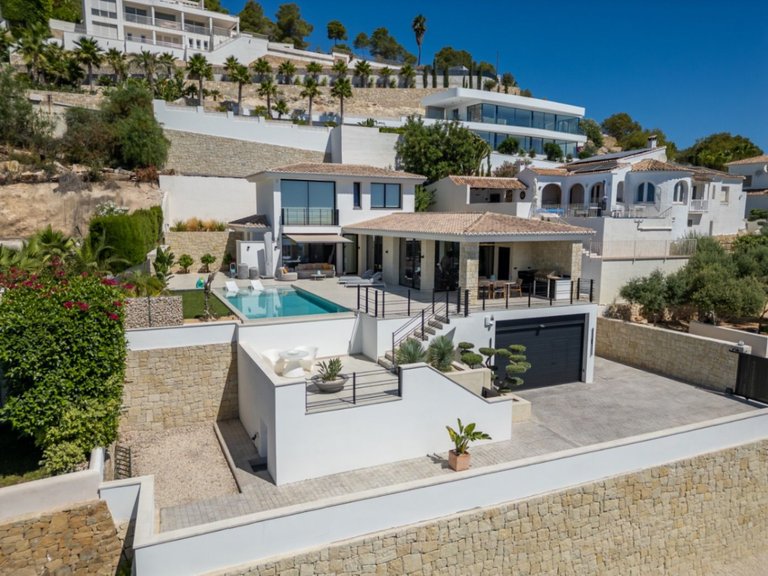 Villa for Sale in Benissa pueblo, Benissa, Alicante 1