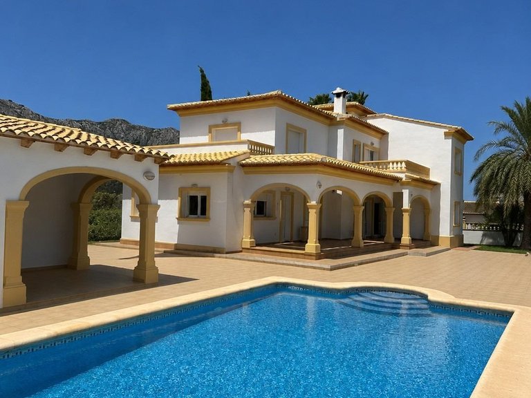 Villa for Sale in Comunidad valenciana, Beniarbeig, Alicante 1