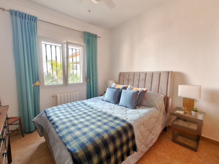 Villa for Sale in Centro urbano 4, Pego, Alicante 10