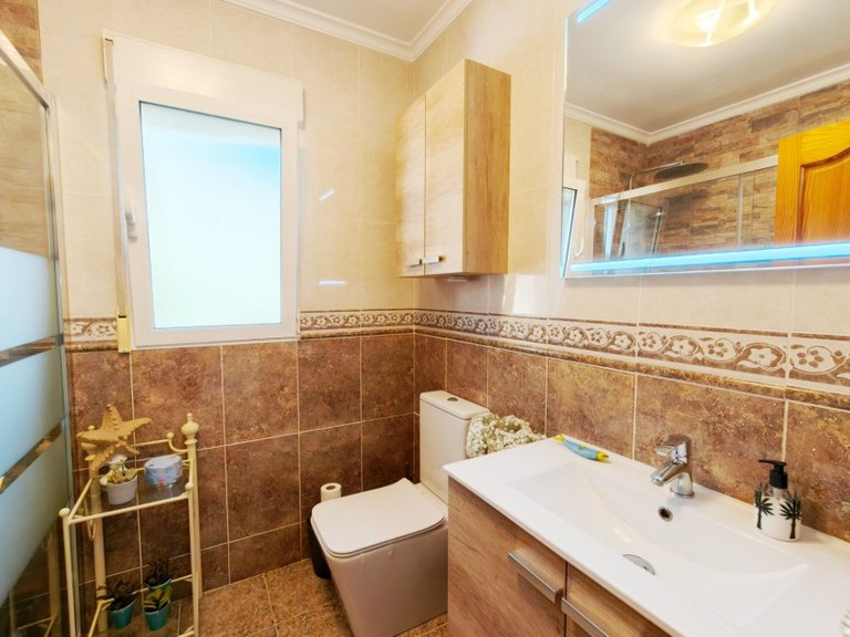 Villa for Sale in Centro urbano 4, Pego, Alicante 11