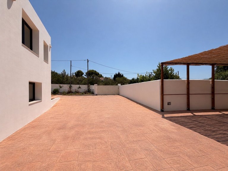 Villa for Sale in Northern spain, Ansoain, Navarra 46