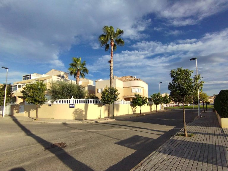 Villa for Sale in Costa Blanca Torrevieja, Alicante 27