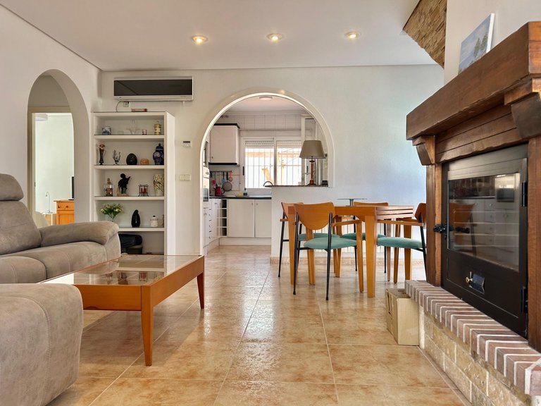Villa for Sale in Costa Blanca Torrevieja, Alicante 12