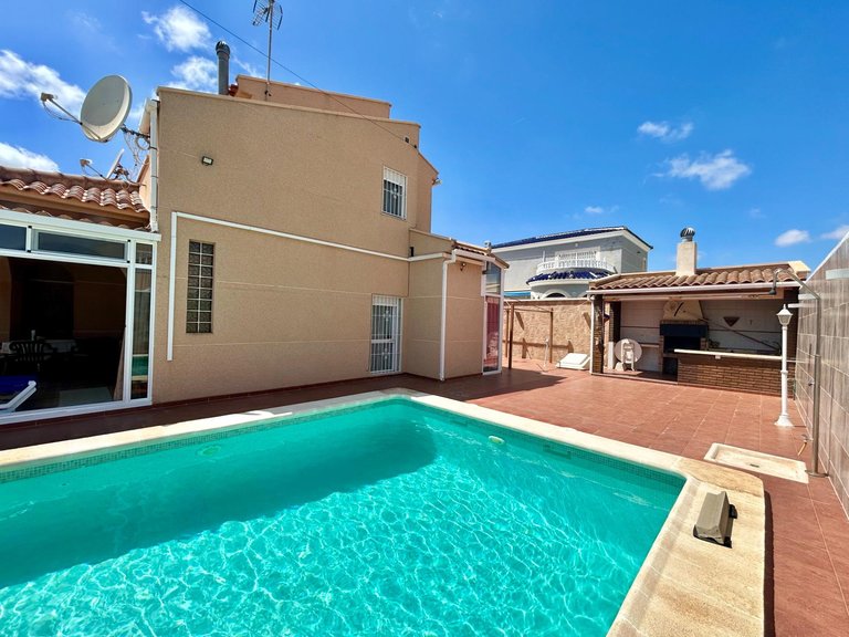 Villa for Sale in Costa Blanca Torrevieja, Alicante 3