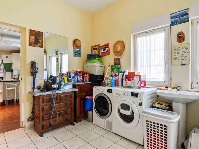 Villa for Sale in Costa Blanca Cabo Roig, Alicante 31
