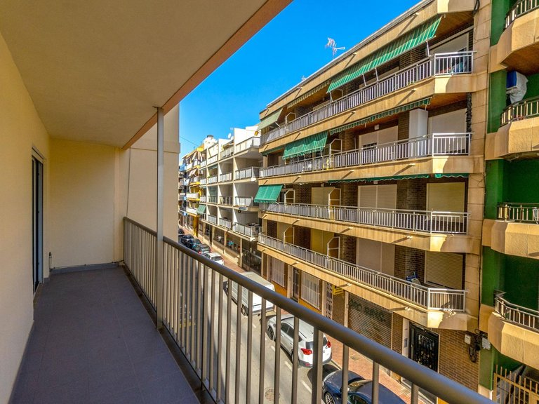 Apartment for Sale in Costa Blanca Torrevieja, Alicante 16