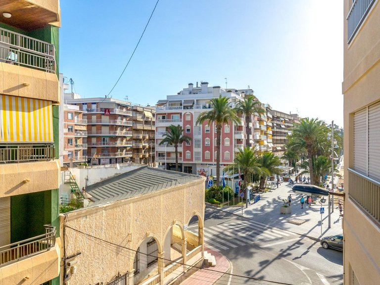 Apartment for Sale in Costa Blanca Torrevieja, Alicante 18