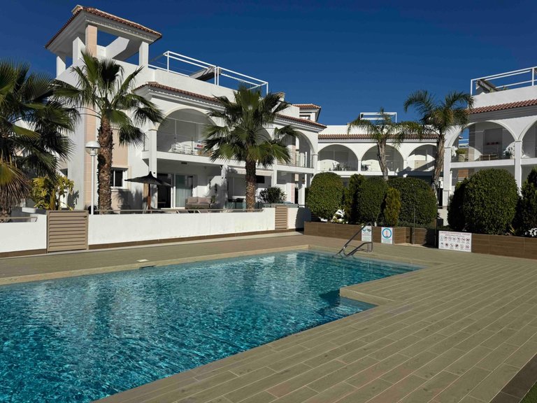 Apartment for Sale in Inland Rojales, Alicante 1