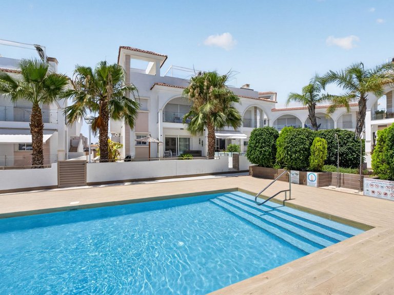Apartment for Sale in Inland Rojales, Alicante 1