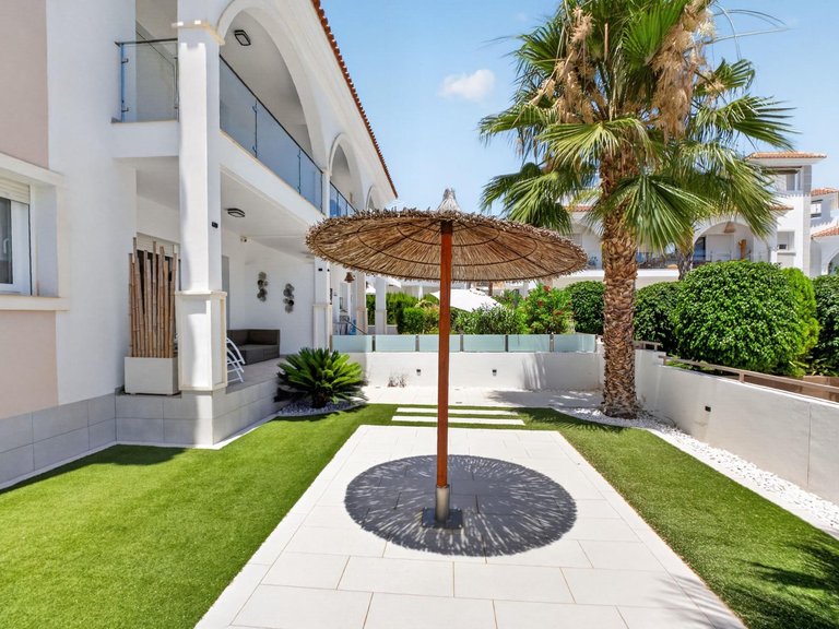 Apartment for Sale in Inland Rojales, Alicante 25